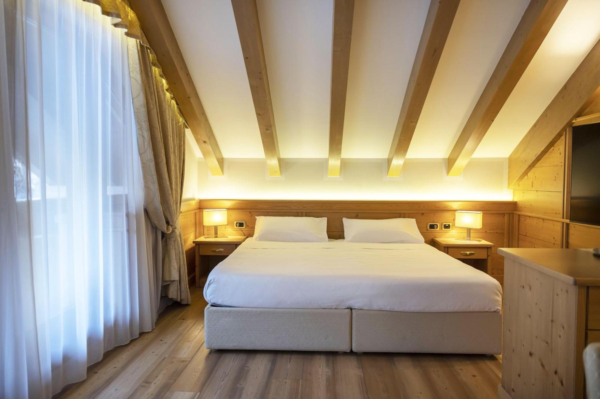 פינזולו Beverly Alps Hotel & Spa חדר תמונה