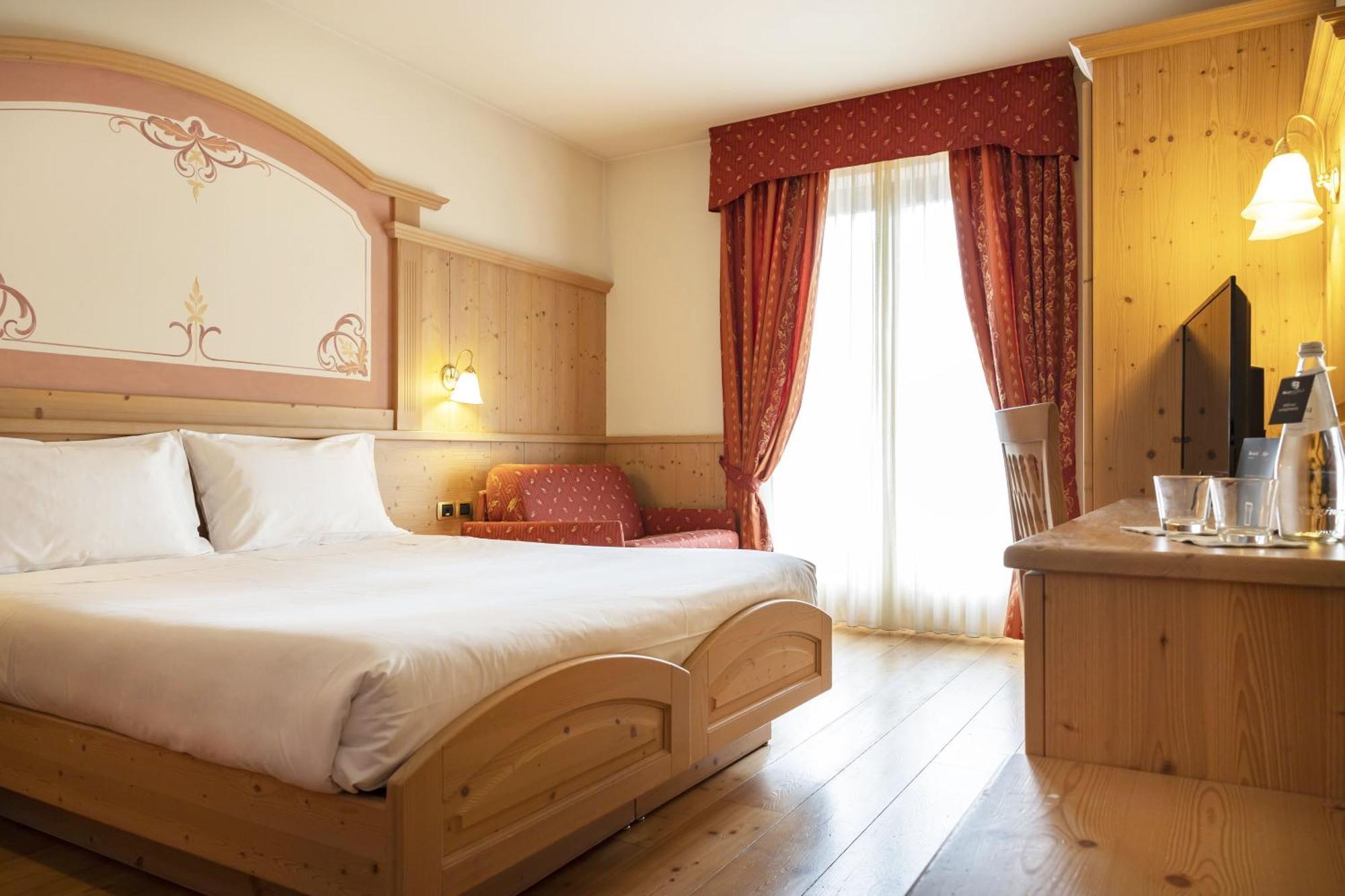 פינזולו Beverly Alps Hotel & Spa מראה חיצוני תמונה